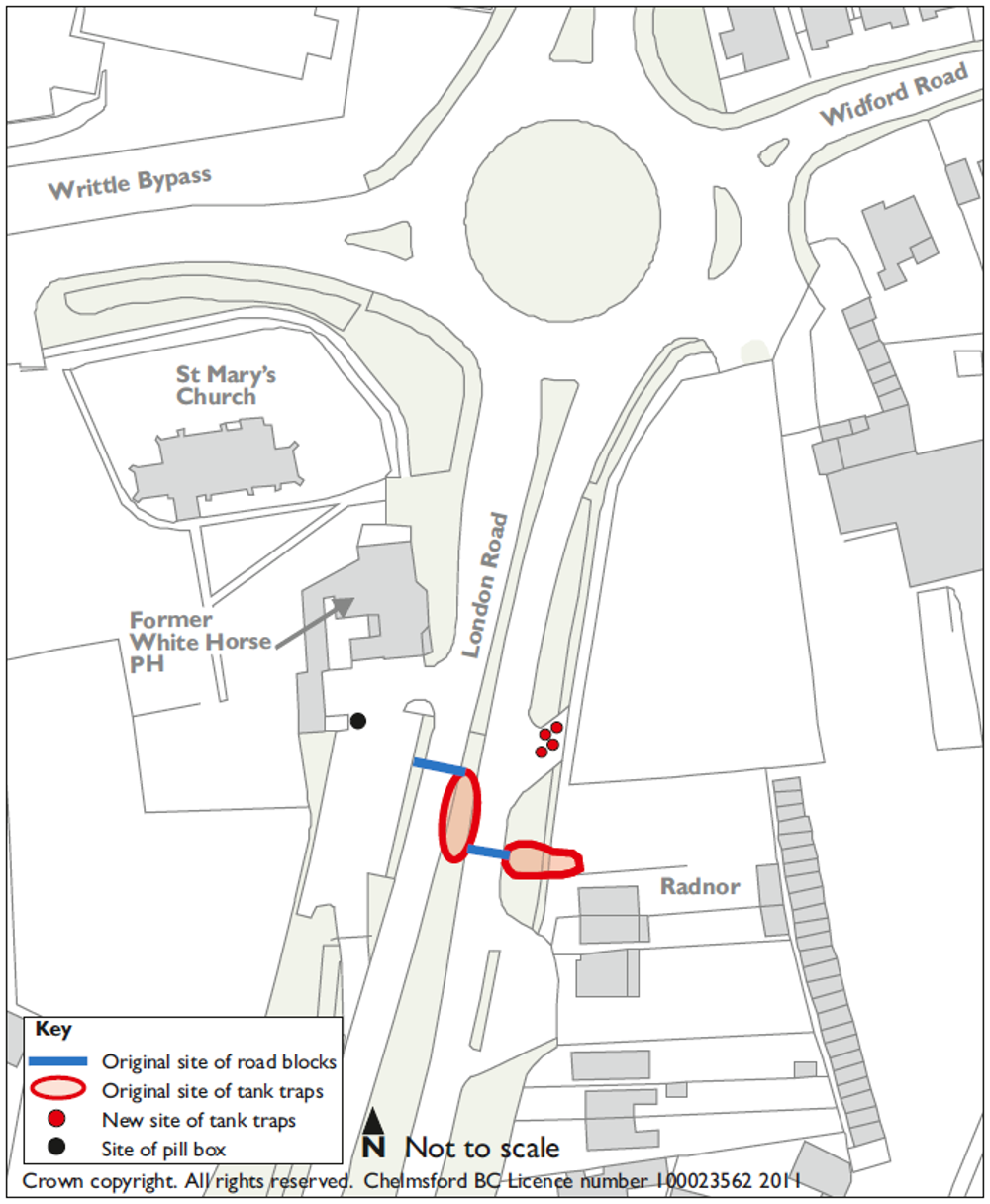 Map showing New London Road marked with sites of roadblocks and tank traps